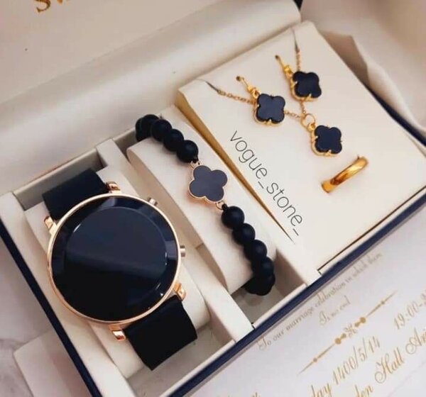 Watches & Jewelry