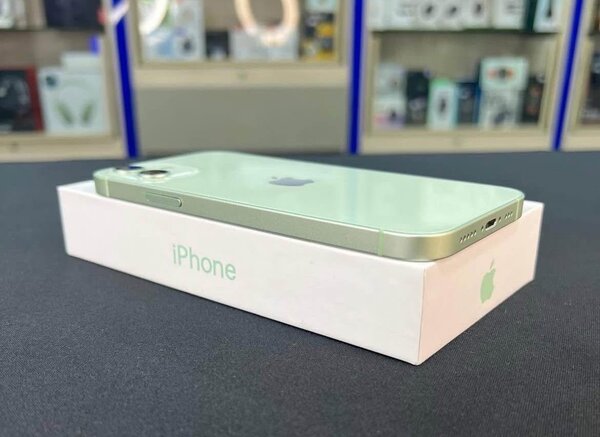 iPhone 12 simple