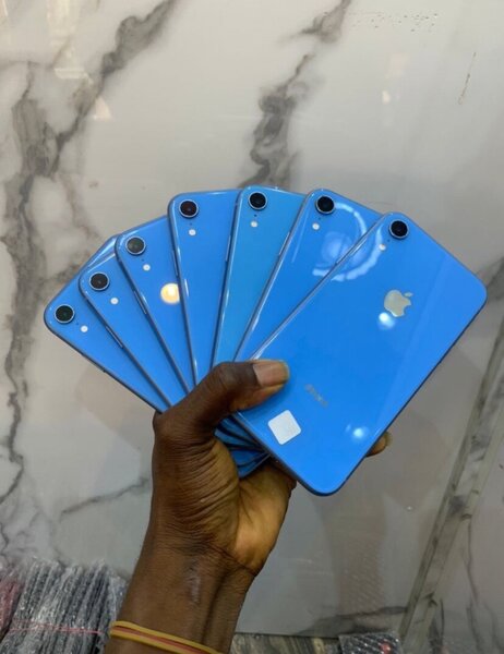 IPHONE XR