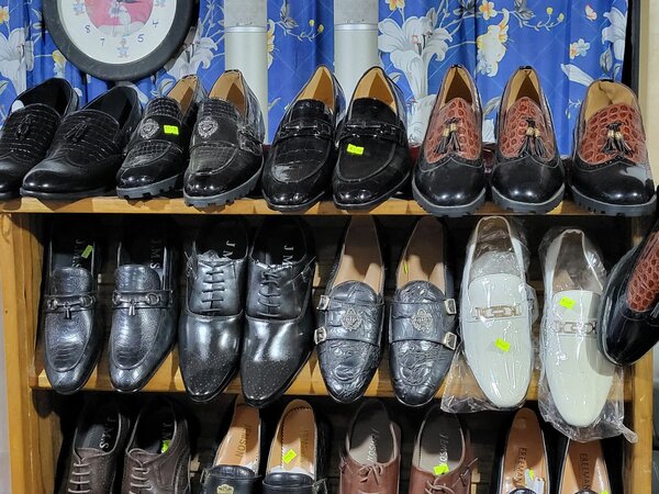 Men's Shoe