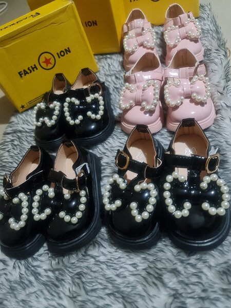 Girls Shoes: