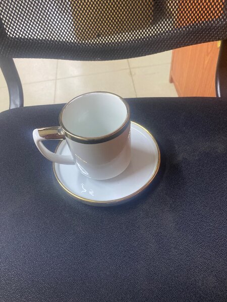 Tasse en porcelaine élégante