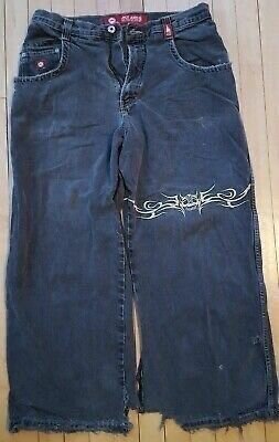 Half jeans trousers