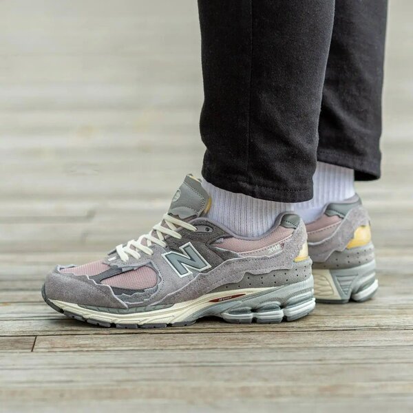 New Balance 993