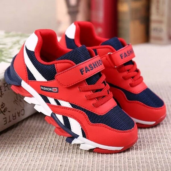 Boys sneakers