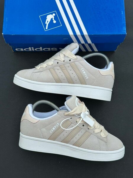 Adidas campus
