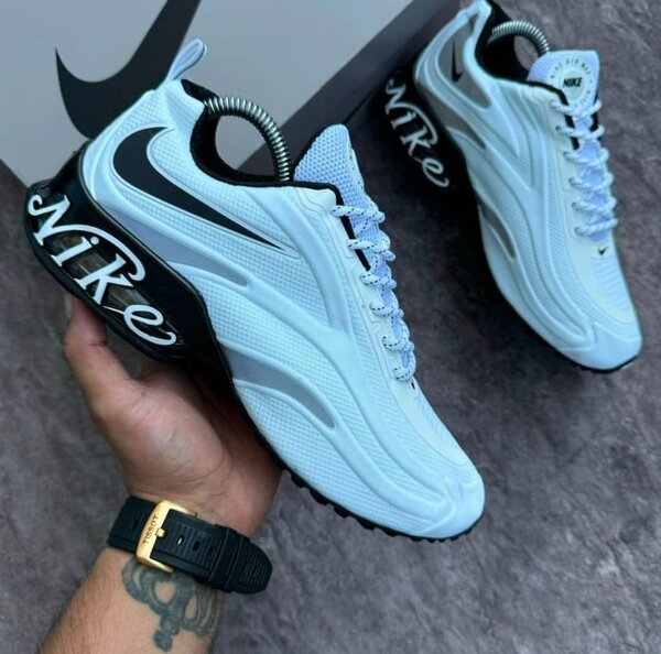 Fashion sneakers