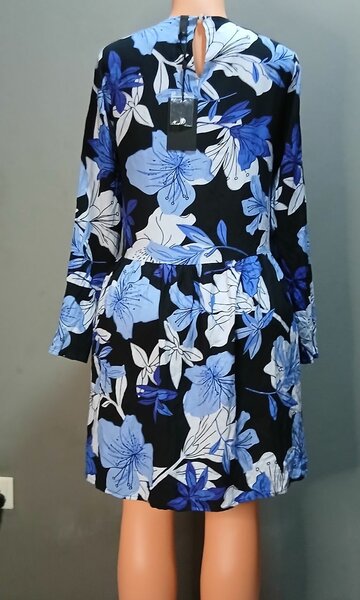Women dress
