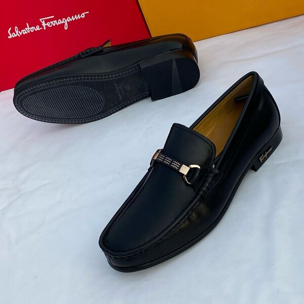 Dress shoes