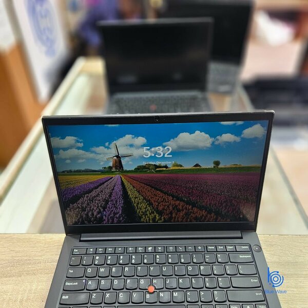 LENOVO THINKPAD E14 (RYZEN 5)