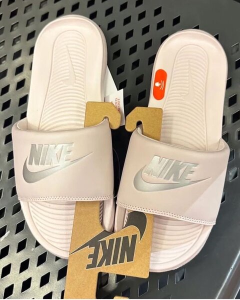 Sandales Nike confortables