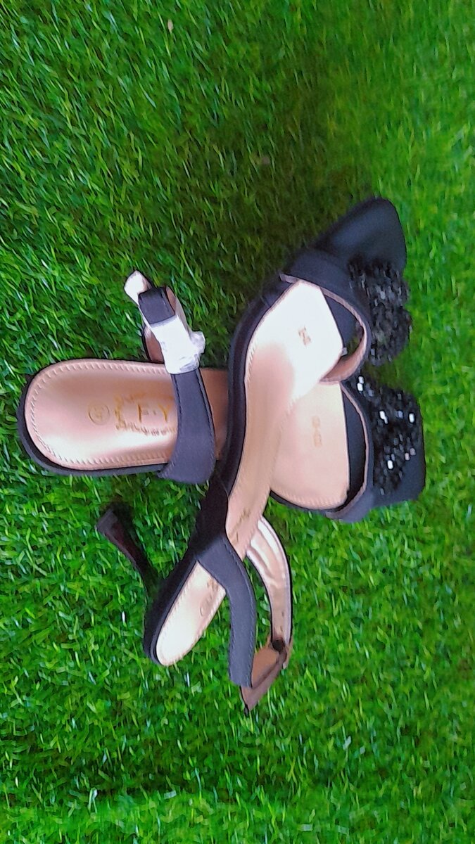 Heeled sandals