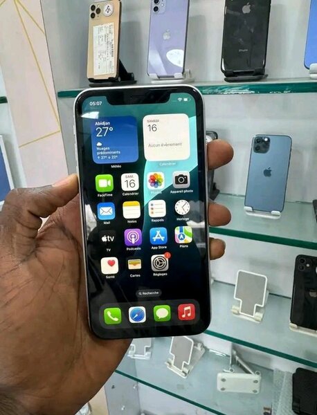 iPhone XR Blanc 64 Go
