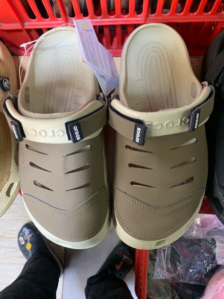 Crocs