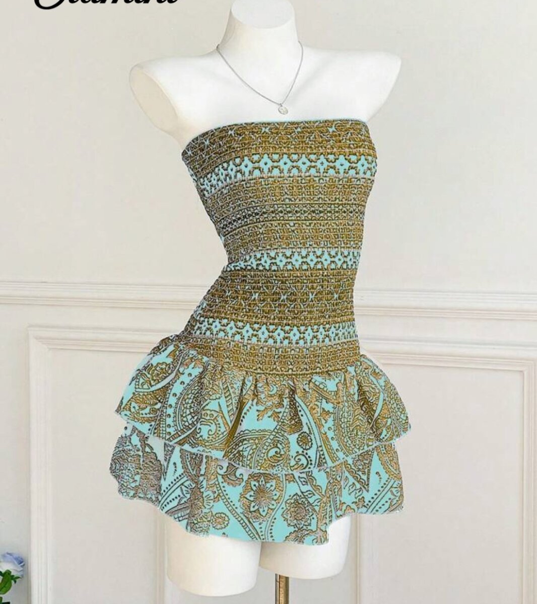 Robe chic à volants