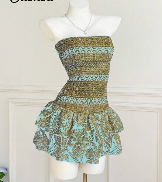 Robe chic à volants