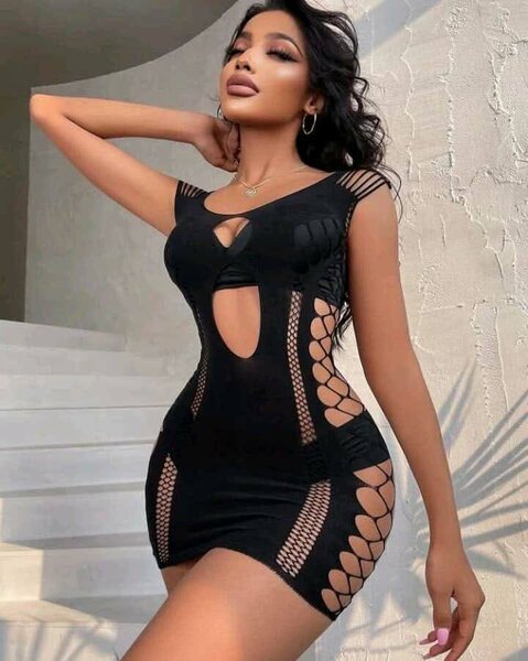 Robe Noire Sexy Découpée