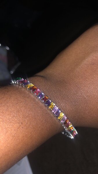 Tennis bracelet