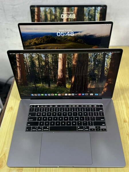MacBook Pro 2019 TouchBar i9 16GB 1T