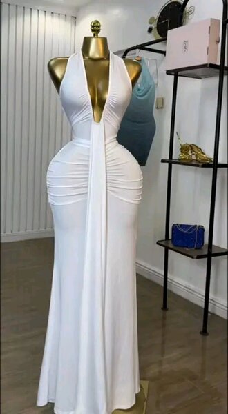 Robe Longue Blanche Évasée