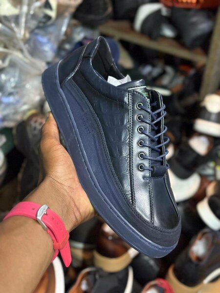 Chaussure homme lactose
