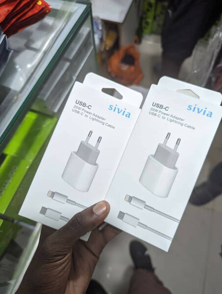 Iphone original fast chargers