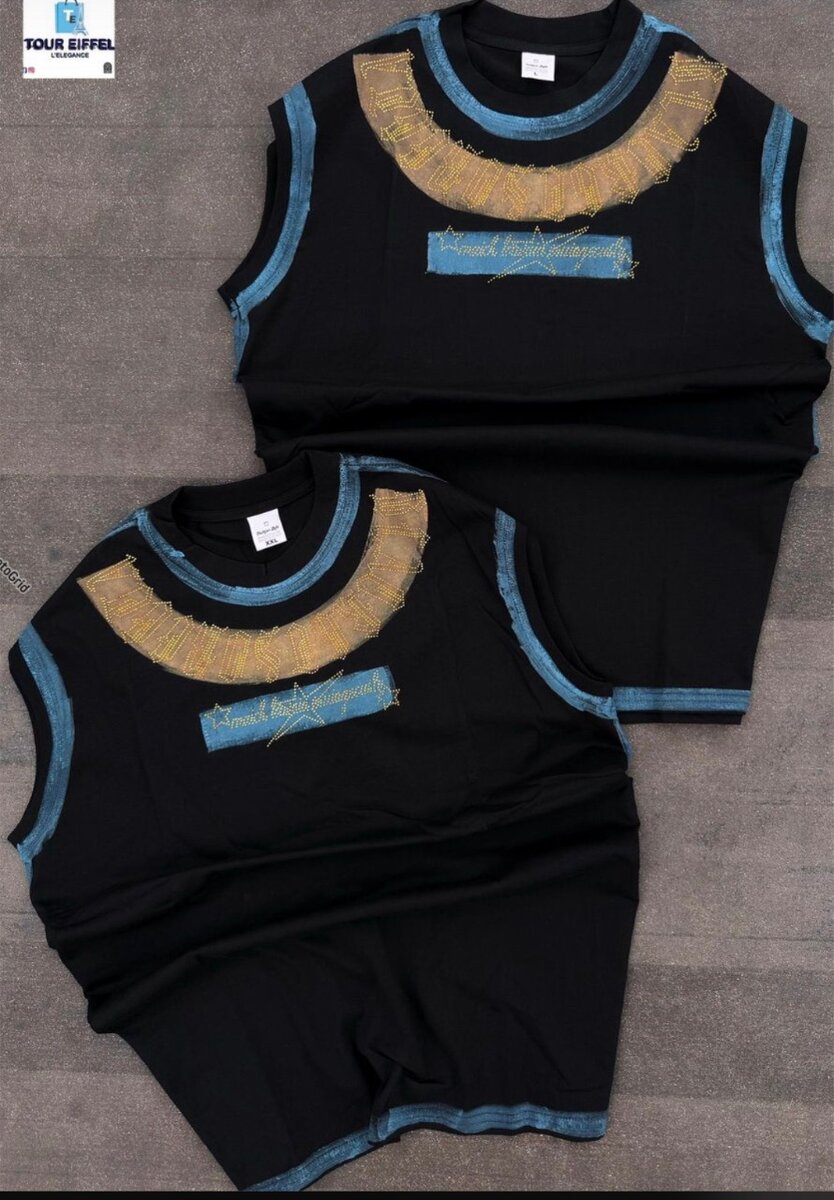 T-shirts sans manches motifs géométriques