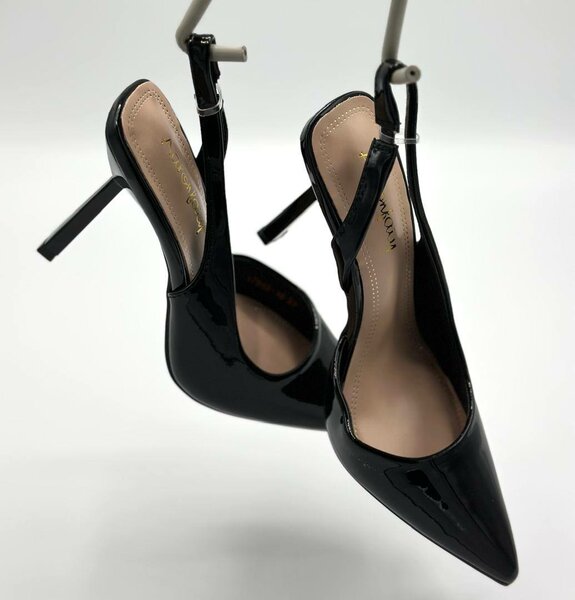 Ladies heel