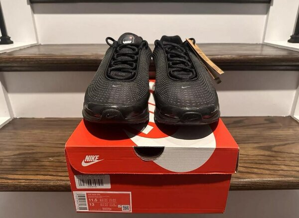 NT Nike shoes