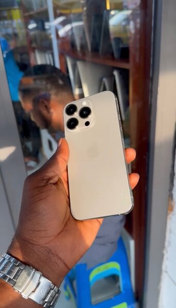 iPhone 16pro