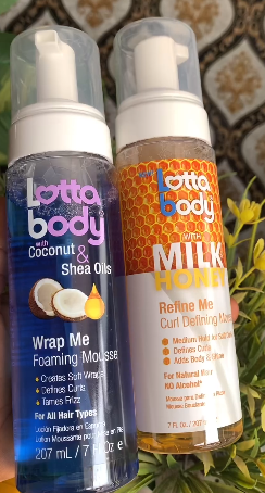 ✅Lotta body milk and honey refine me curl defining mousse.