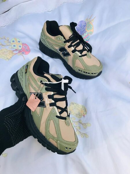 NEW BALANCE 1906