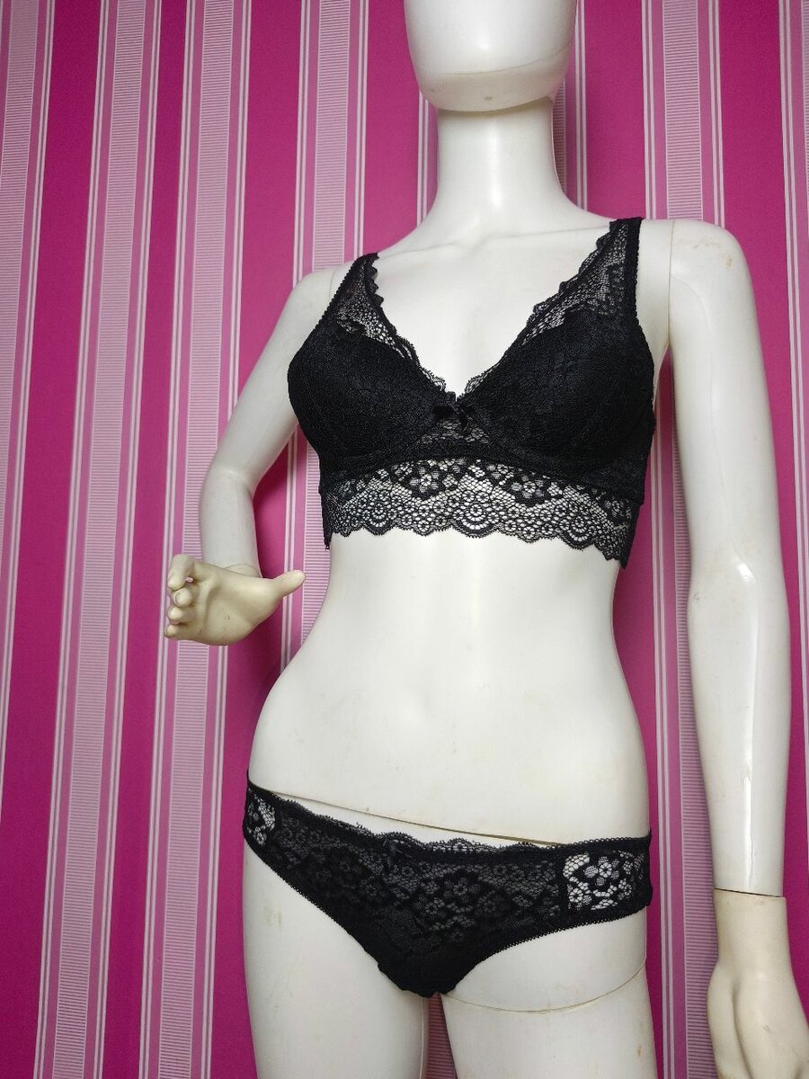 Ensemble lingerie dentelle noire