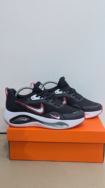 NIKE AIR MAX WINFLO