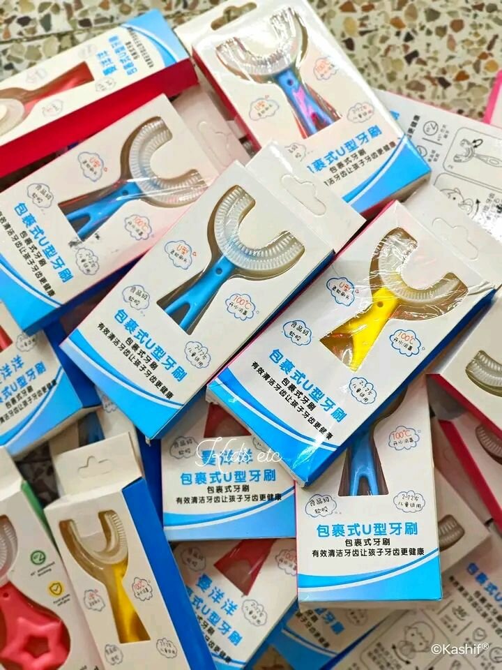 Kids silicone brush