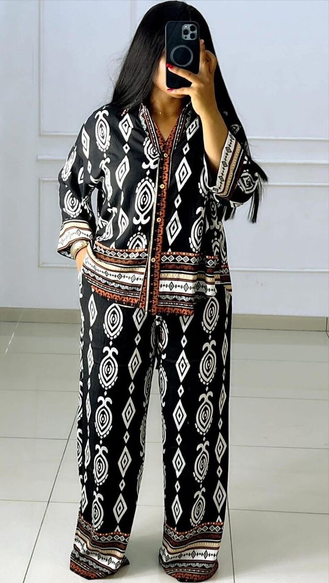 Tenue deux pièces ethnique