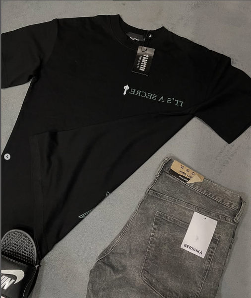black t-shirt