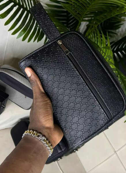 POCHETTE