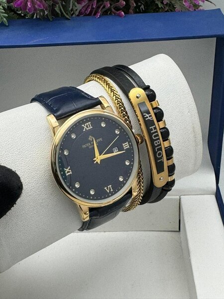 Watches with bracelets