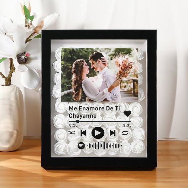 Shadow box