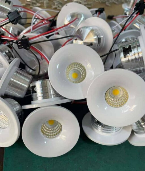 3 watts spot light