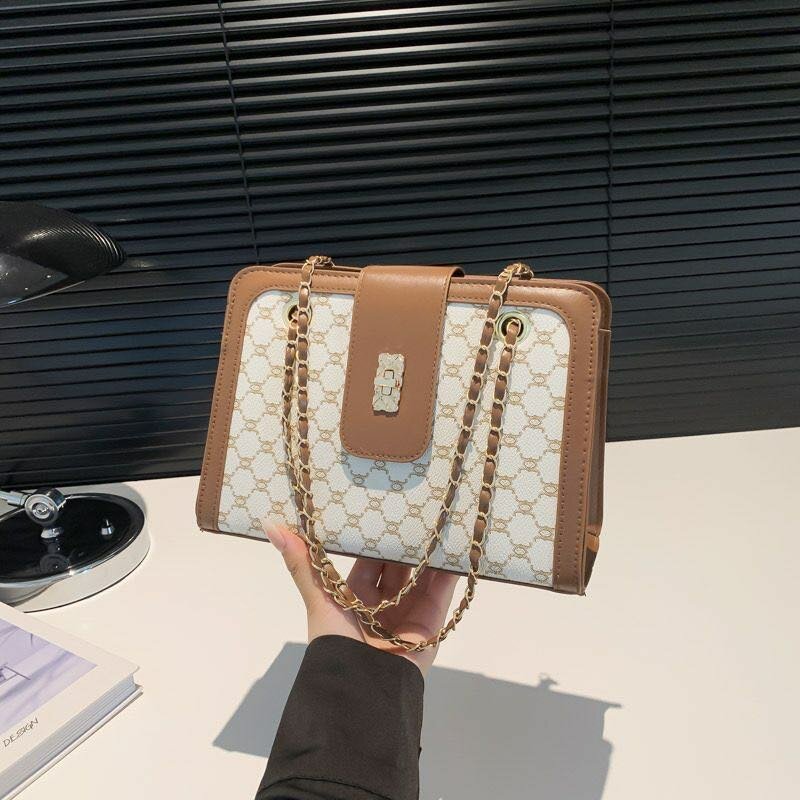 Trendy bag