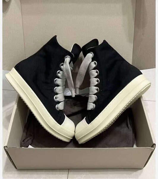 Luxury shoe