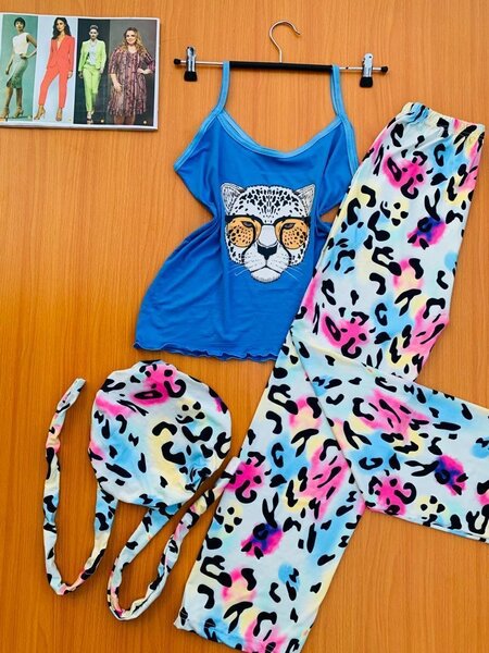 Larose nightwear