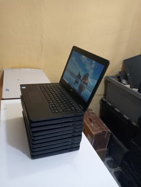 Dell 7270 laptop