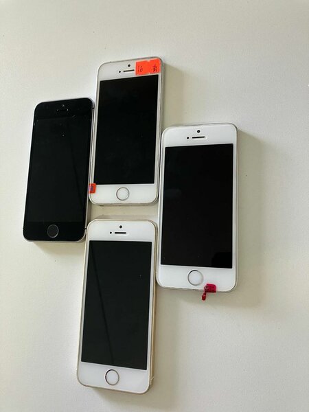 PRE-OWNED IPHONES 5SE FULLY  NEW STOCK