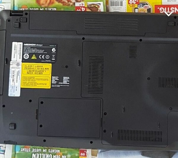 Medion Akoya E7220