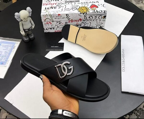 Men slippers