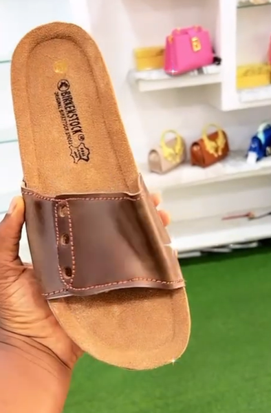 slippers