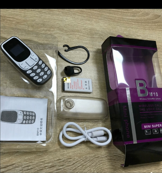 Mini téléphone BM10 compact